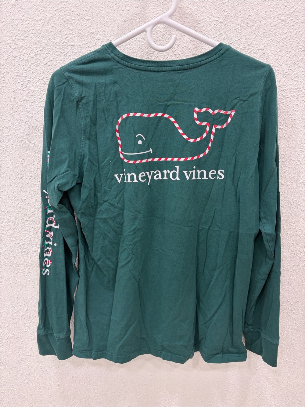 Vineyard Vines Long-Sleeve Whale Tee with Candy-Stripe Christmas